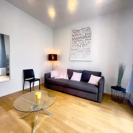 Ruby- Quai St Laurent- Bastille Apartment *